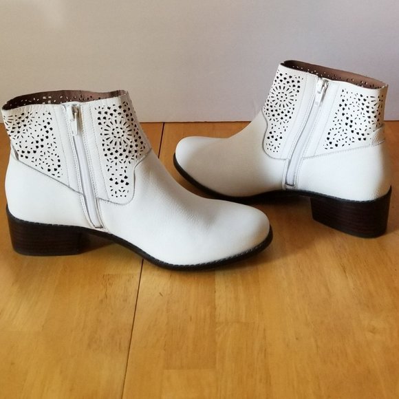 NEW Vionic Luciana White Ankle Boots - Picture 7 of 13
